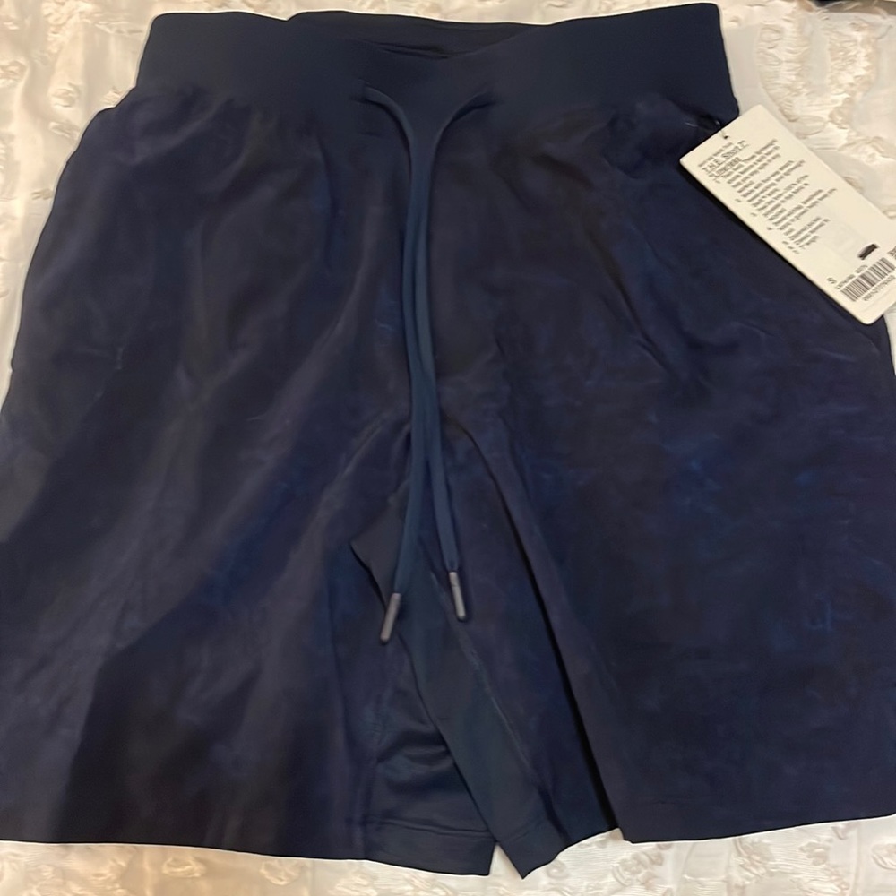NWT Navy boys Lululemon shorts 7”